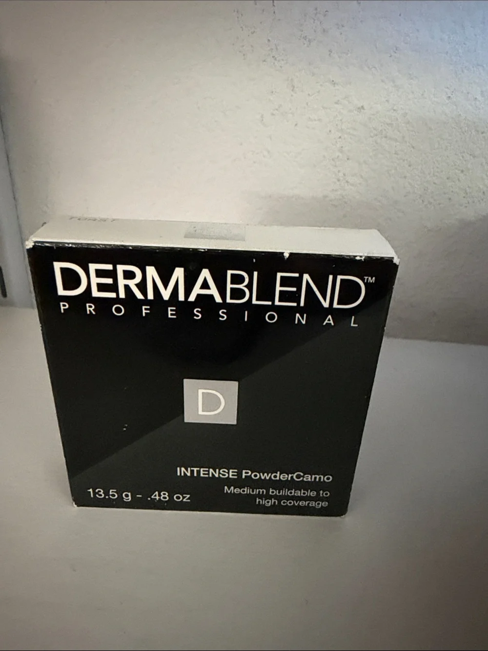 DERMABLEND Intense PowderCamo Long-Wear Pressed Powder - Black